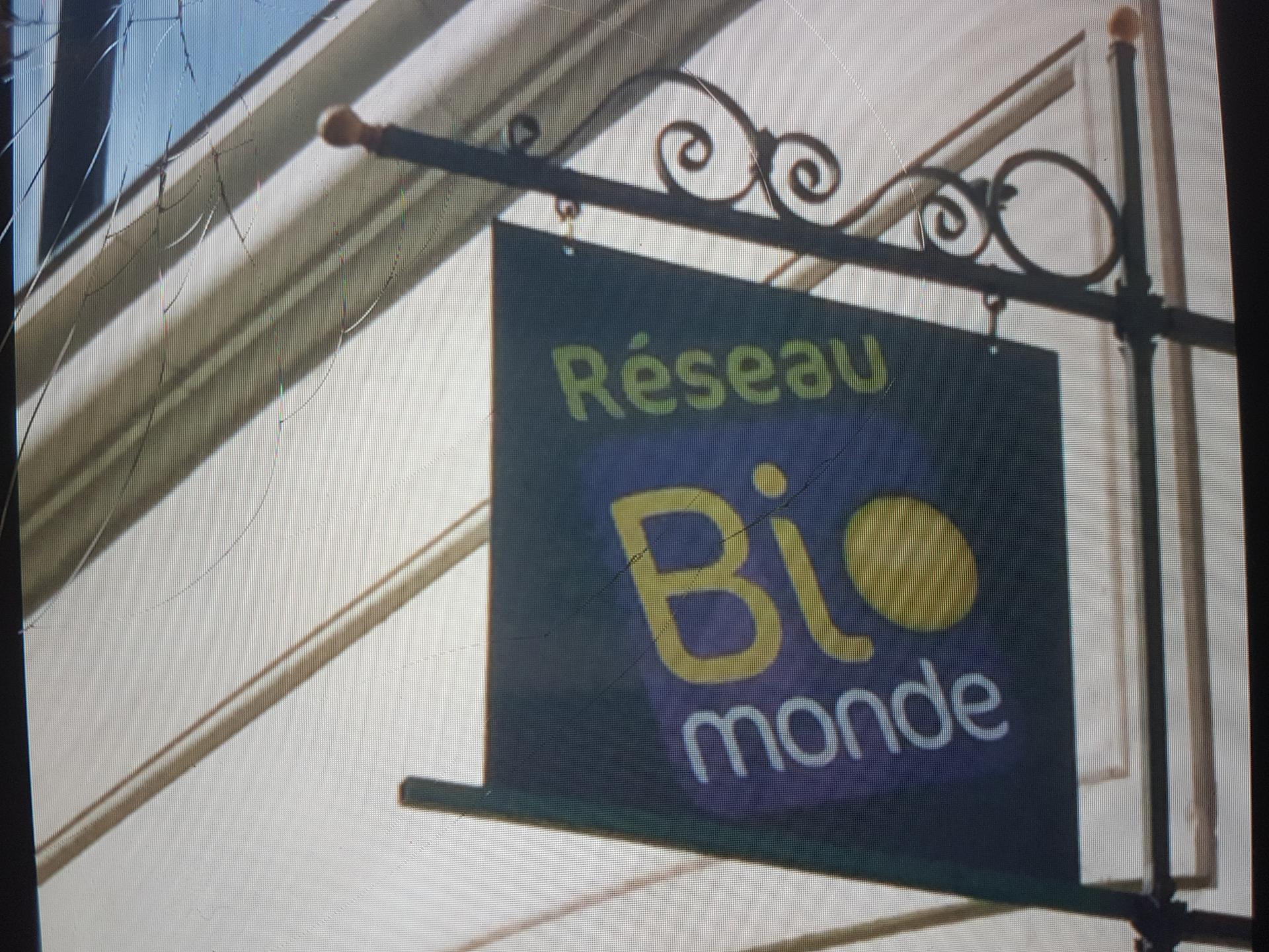 Enseignes drapeau bio monde va esneignes