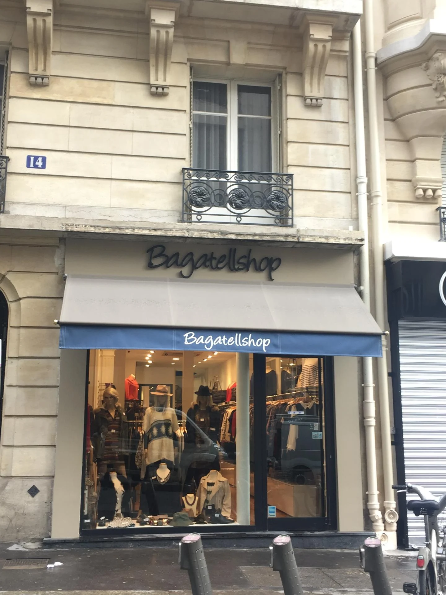 Vue d ensemble bagatelleshop paris personnalisation de lambrequin 2